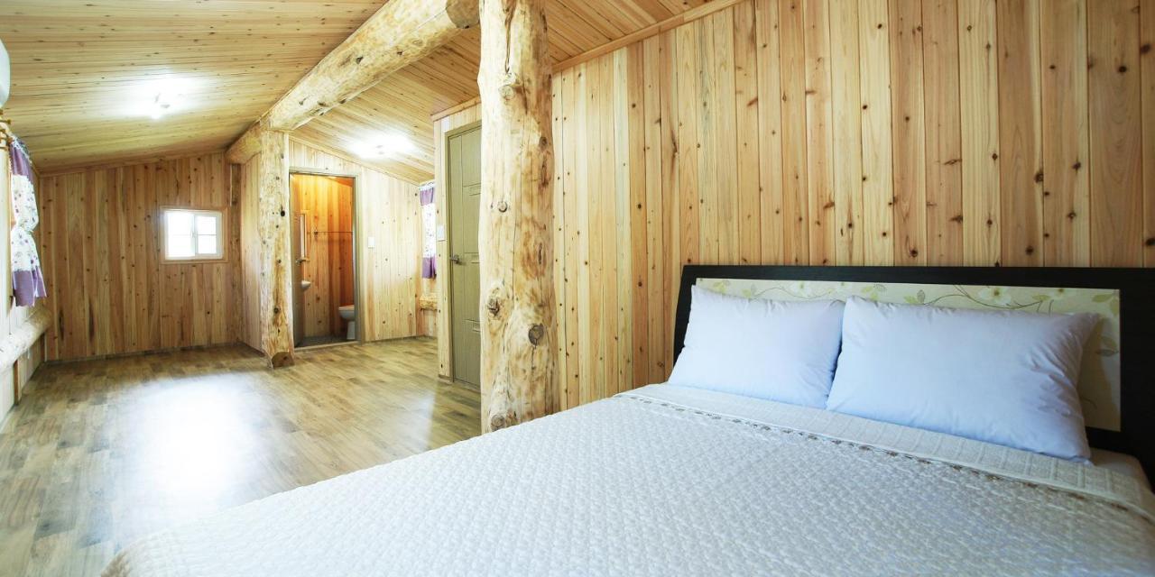 Jeju Joa Log Pension Seogwipo Zewnętrze zdjęcie